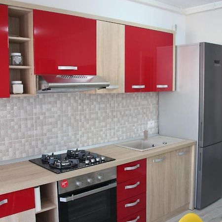 Lowcost Tryp Apartman Nagyvárad Kültér fotó