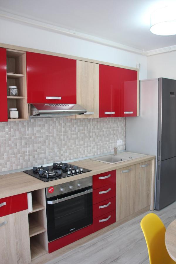 Lowcost Tryp Apartman Nagyvárad Kültér fotó