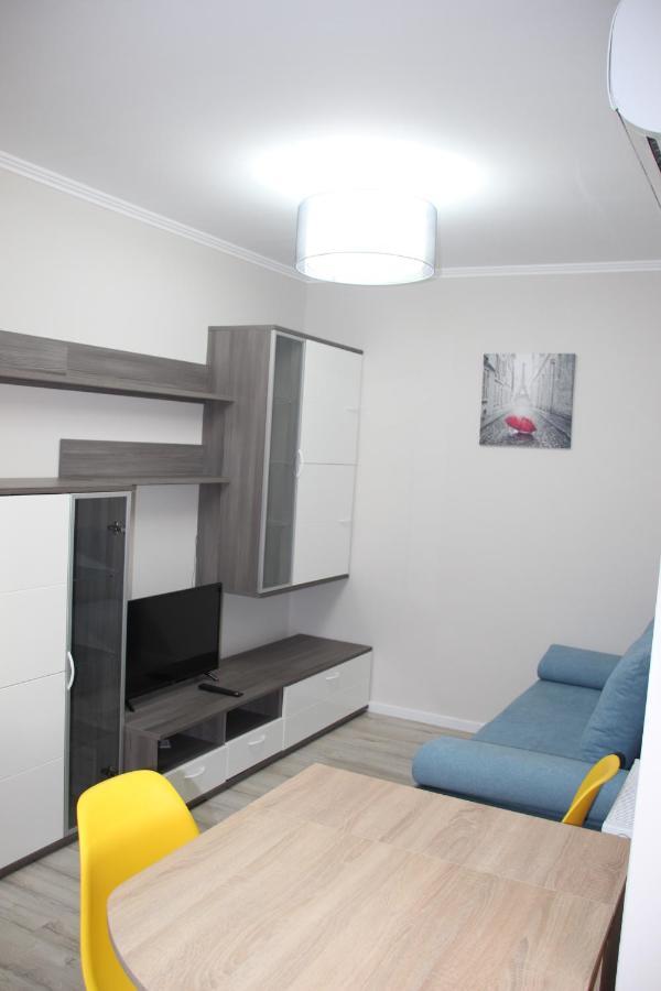 Lowcost Tryp Apartman Nagyvárad Kültér fotó