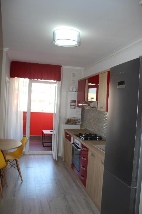 Lowcost Tryp Apartman Nagyvárad Kültér fotó
