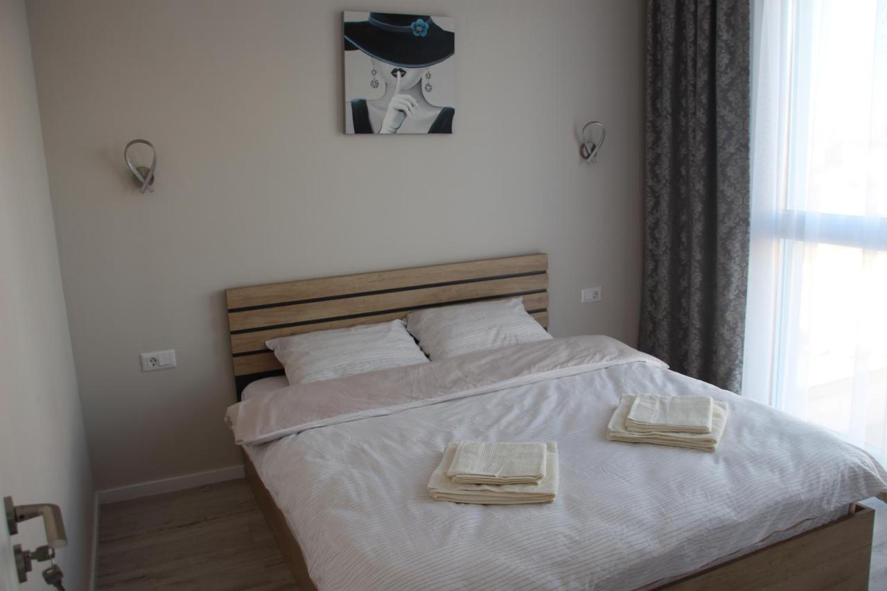Lowcost Tryp Apartman Nagyvárad Kültér fotó