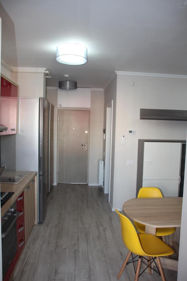 Lowcost Tryp Apartman Nagyvárad Kültér fotó